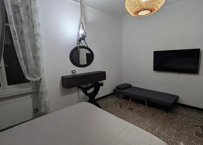 アパート Janua Jungle House